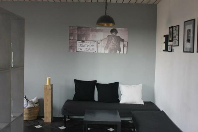 Fatima Hendrix apartment - Photo4