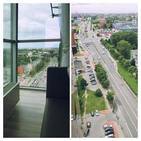 19 Floor With Views - Photo2