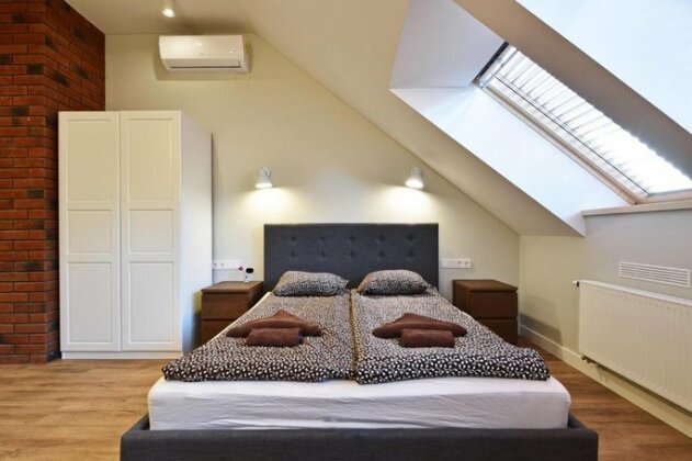 New modern Vilnius old town studio U2304