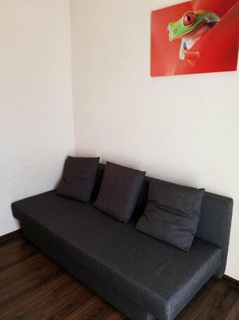 Orange studio with balcony - Photo3