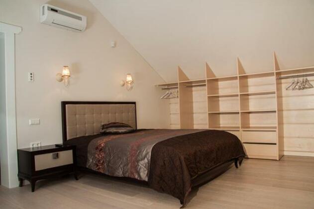 Scandi village home - Photo4