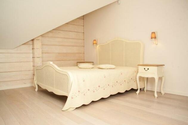 Scandi village home - Photo5
