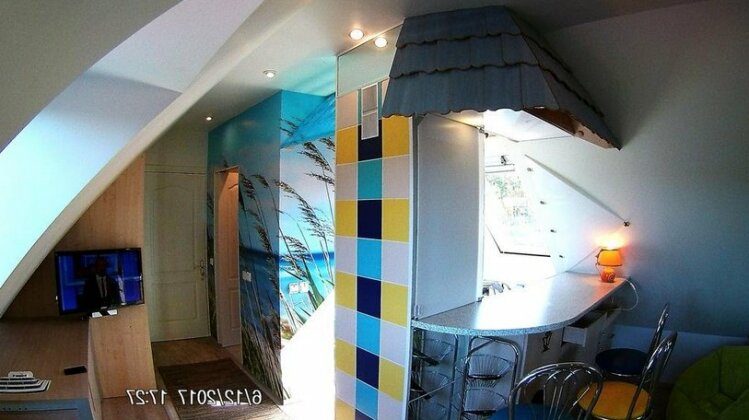 Island Eva - Photo2