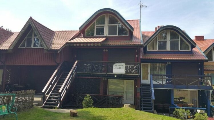 PineHouse