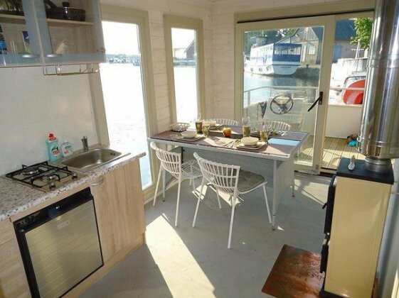 Houseboat LT - Photo4