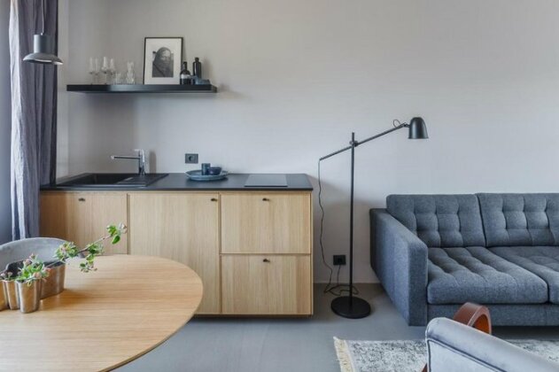 Minimalist Apartment & Studio