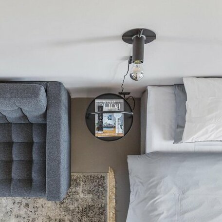 Minimalist Apartment & Studio - Photo5