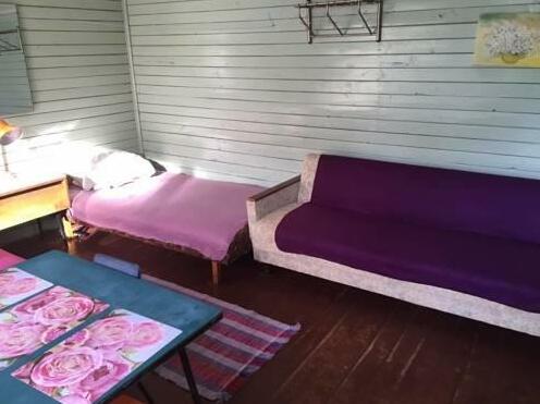 Nameliai prie upes - Photo4