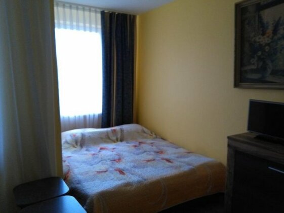 Photo 3