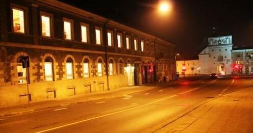 Center Stay Hostel - Photo2