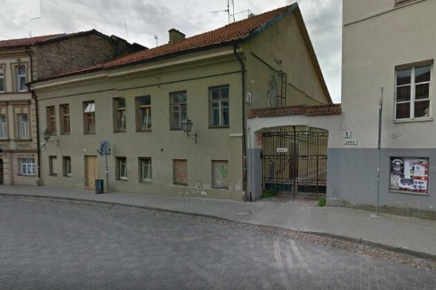 Photo 1