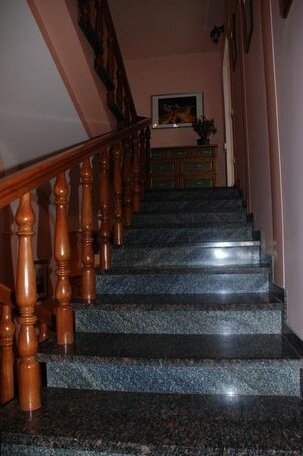 Modern Castle - Photo4