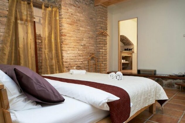 Saint Michael Old Town Cellar and Studio - Photo4