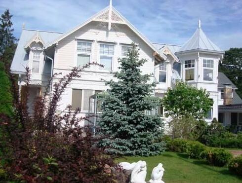 Naiza Guesthouse and Apartments - Photo2