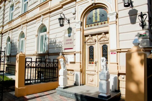 Hotel Villa Roze - Photo2