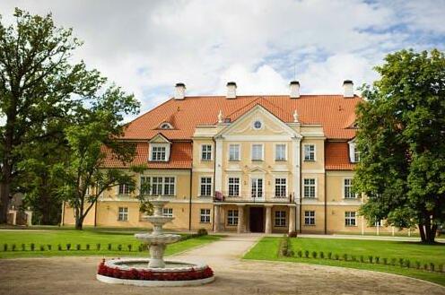 Malpils Manor - Photo2