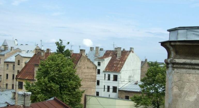 Sunlit Loft Apartment Riga - Photo2