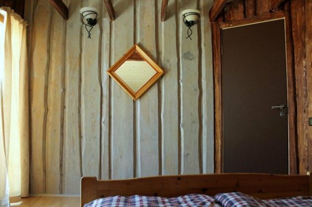 Svecu darbnica Bandeniekos - Photo2