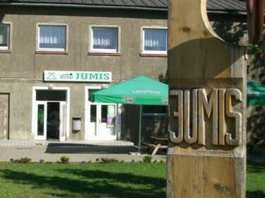 Jumis Guesthouse