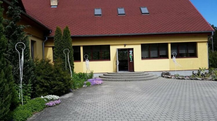 Photo 3