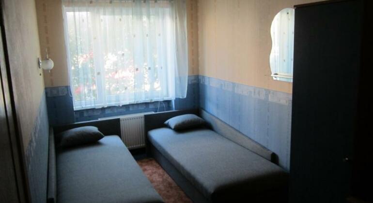  Photo 4