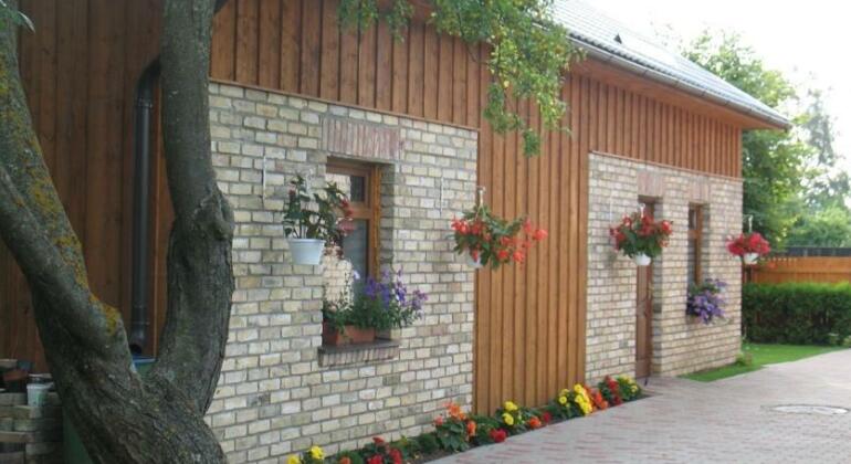 Pulkvedis Guest House - Photo2