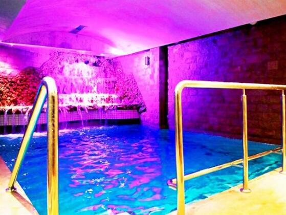 Art Palace Suites & Spa - Photo2