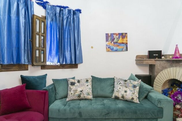 Blue And White House - Photo4