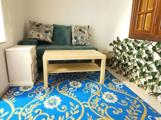 Blue And White House - Photo5