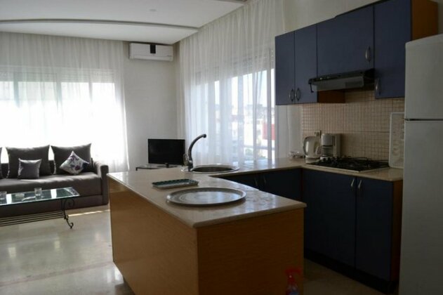 Downtown Studio Maarif - Photo2