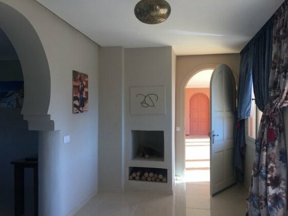Dar De Santis - Photo3