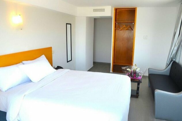 Hotel Centre Ville - Photo4
