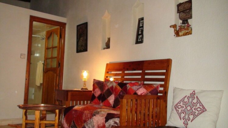 Riad Arambys - Photo2