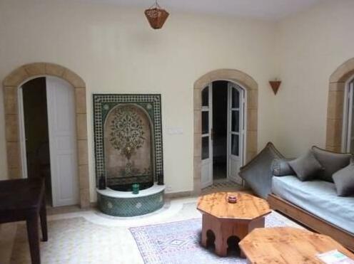 Riad Darko - Photo5