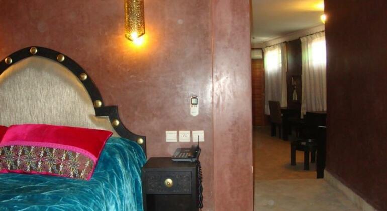 Riad Andalib - Photo4