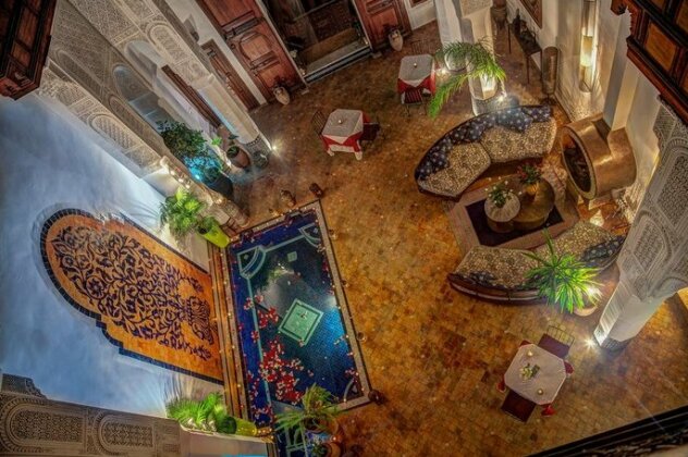 Riad Mv - Photo3