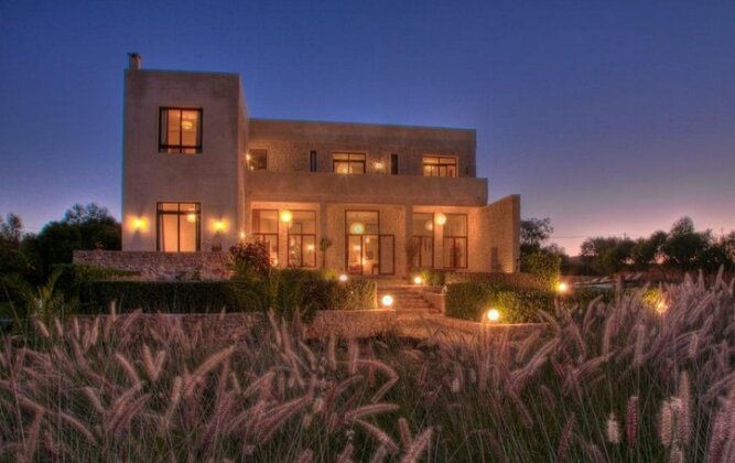 Villa Azir