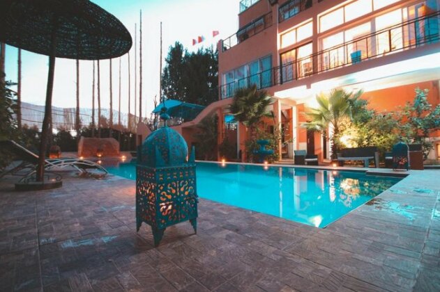 Myomar Villa