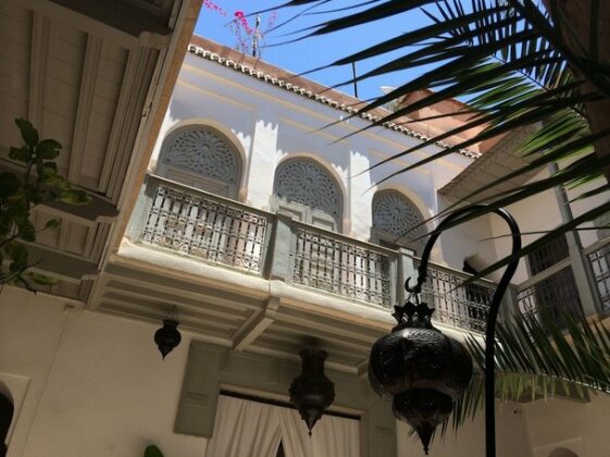 Dar Nabila - Photo4