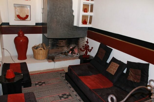 Riad 5 Sens - Photo4