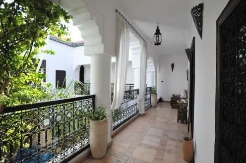 Riad Asna - Photo4