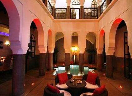 Riad Carllian - Photo2