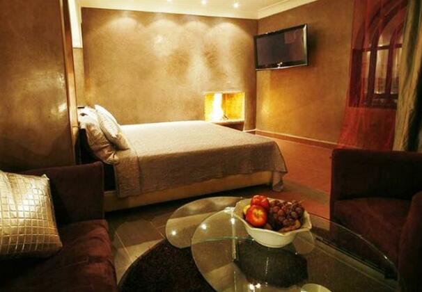 Riad Carllian - Photo4