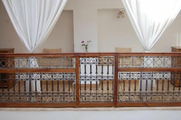Riad Darino - Photo2