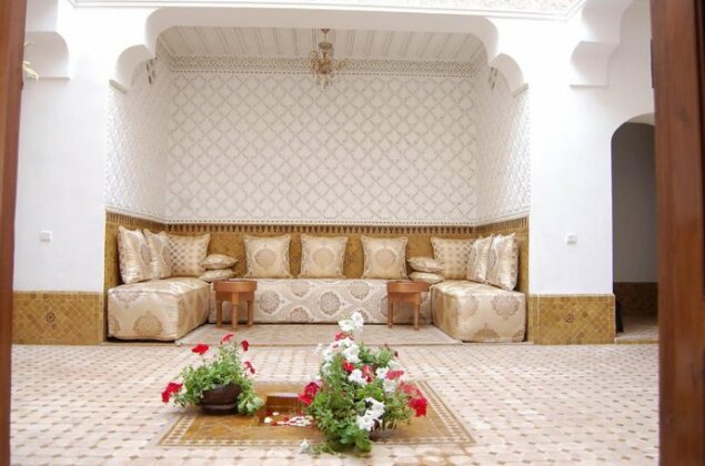 Riad Darino - Photo3