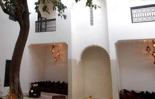 Riad Davia - Photo3
