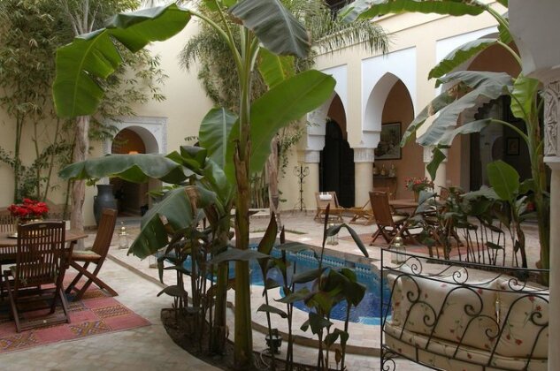 Riad Nabila - Photo2