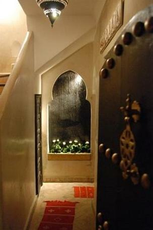 Riad Sharmance - Photo3