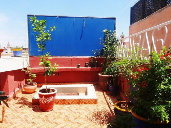 Riad Yara - Photo2