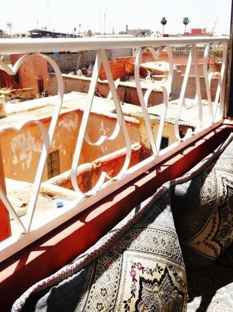 Riad Yara - Photo5